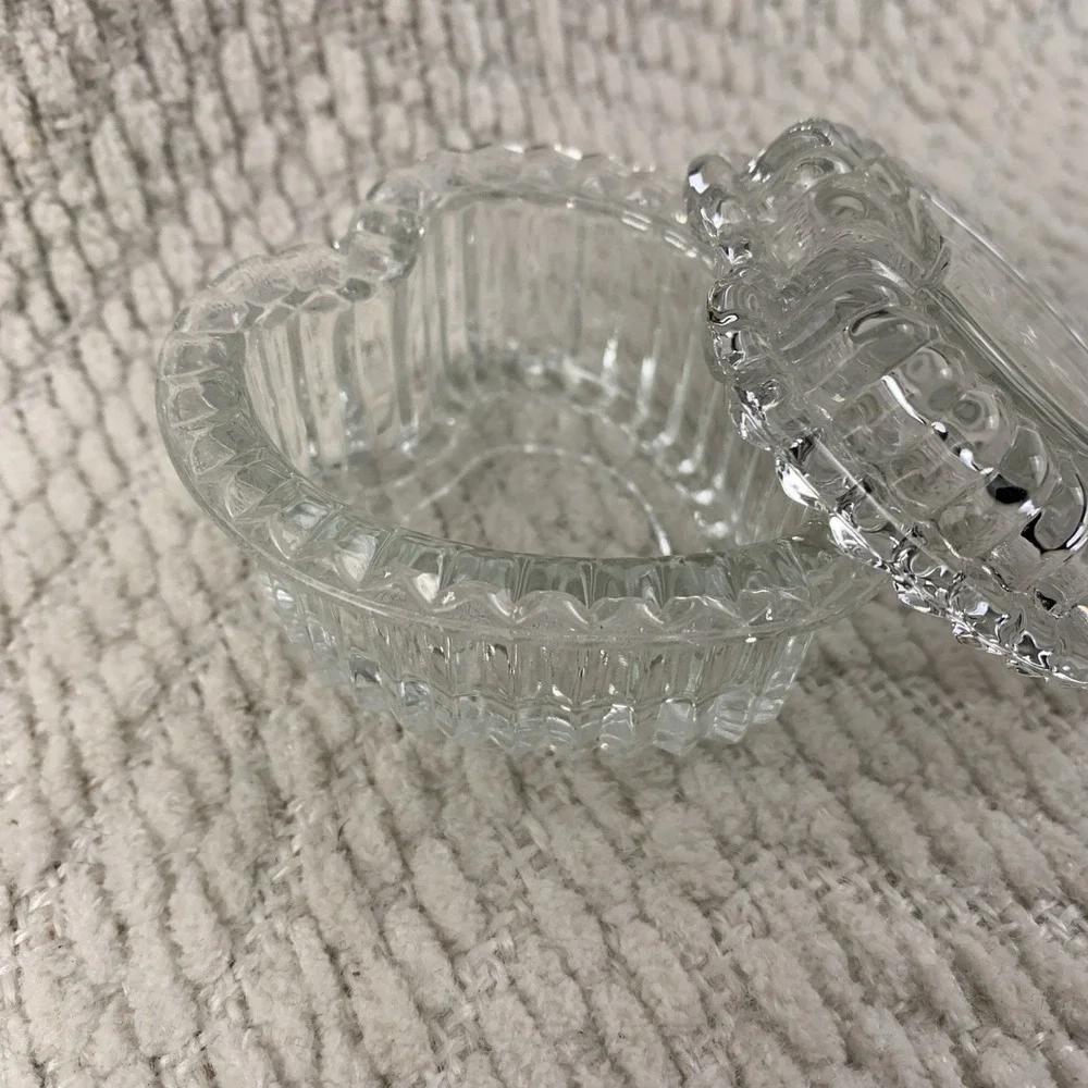 Vintage-Homco Valentine Crystal Heart Shaped Trinket-Jewelry-Ring Box Beautiful!
